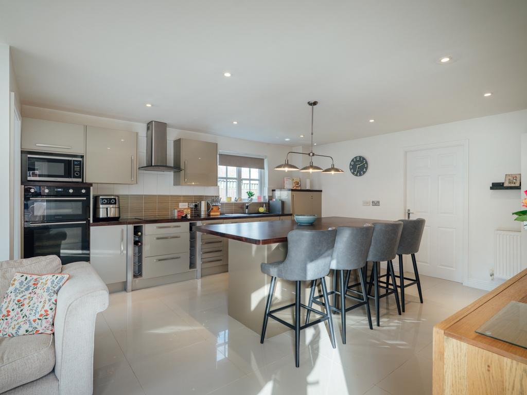Kitchen / Dining / Family Room