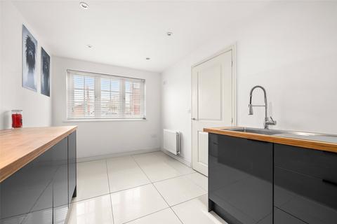 4 bedroom end of terrace house for sale, Sparrowhawk Way, Berkshire RG12