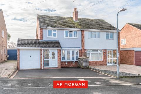3 bedroom semi-detached house for sale, Augustine Avenue, Studley, Warwickshire, B80