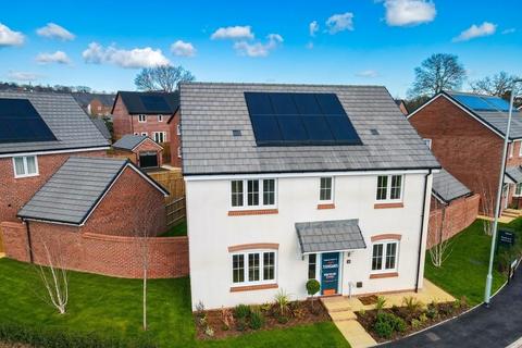 4 bedroom detached house for sale, Forest Walk, Lydney GL15