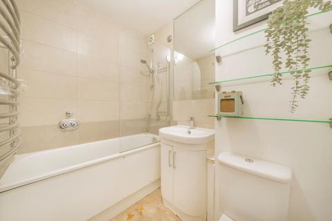1 bedroom flat to rent, Farm Lane, London SW6