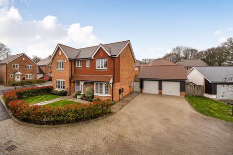 4 bedroom detached house for sale - St. Legers Way, Reading RG7