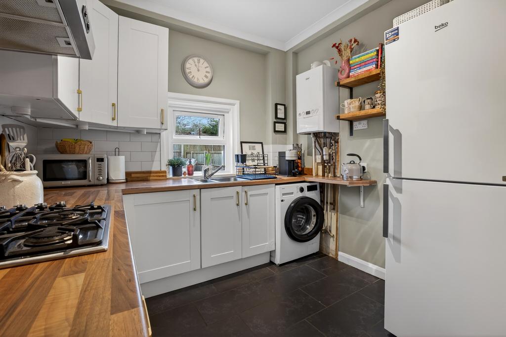 Kitchen (2)
