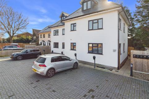 undefined, Homefield Road, Walton-on-Thames