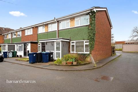2 bedroom end of terrace house for sale, Cameron Close, London