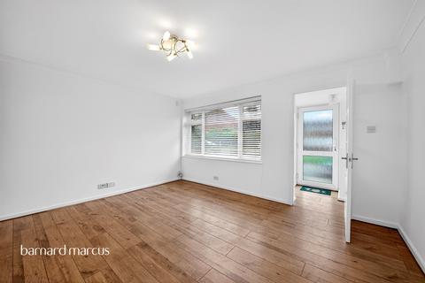 2 bedroom end of terrace house for sale, Cameron Close, London