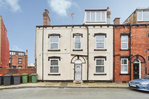 Whingate Grove, Leeds