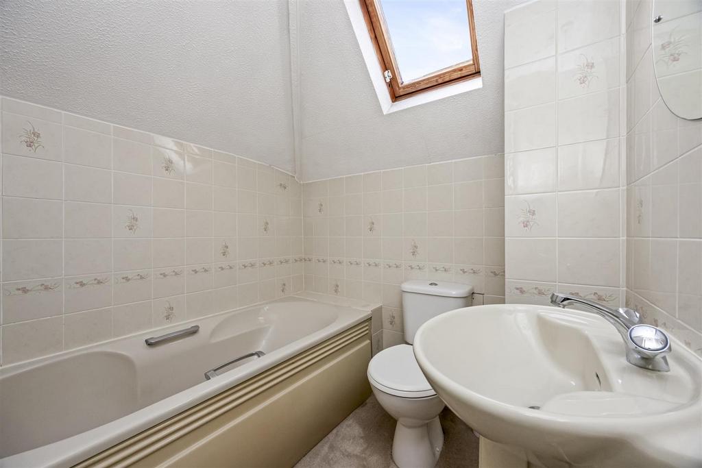 En-suite Bathroom/WC