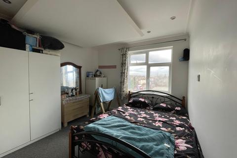 2 bedroom apartment to rent, London, London, London, E7