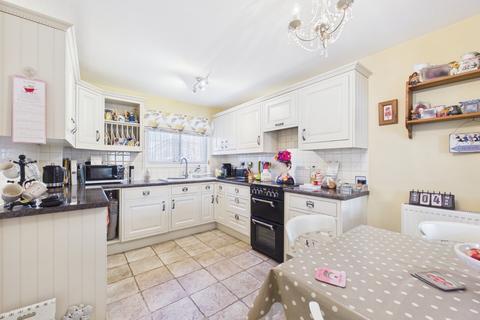 3 bedroom terraced house for sale, Jubilee Close, Stanwell, Surrey, TW19