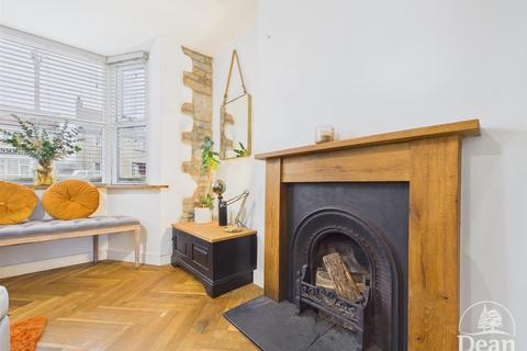 2 bedroom end of terrace house for sale, North Road, Broadwell, Coleford