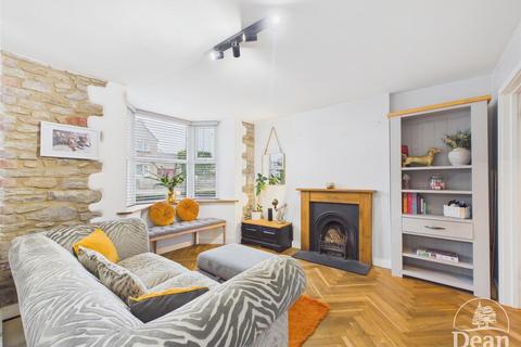 2 bedroom end of terrace house for sale, North Road, Broadwell, Coleford