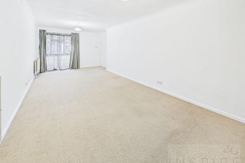 3 bedroom end of terrace house for sale, Thelton Avenue, Horsham RH12