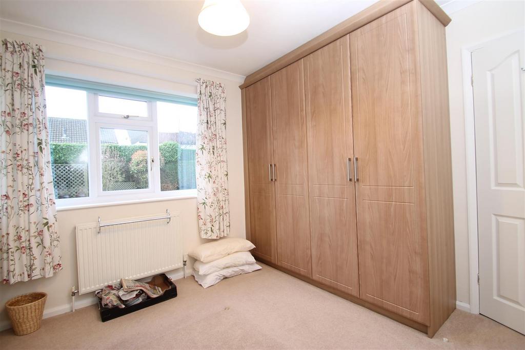 Bedroom 2.JPG