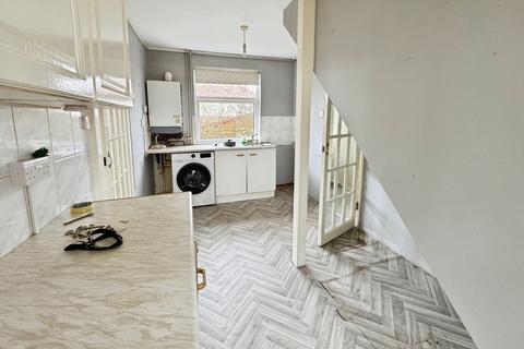 2 bedroom bungalow for sale, Golf Green Road, Jaywick, Clacton-on-Sea