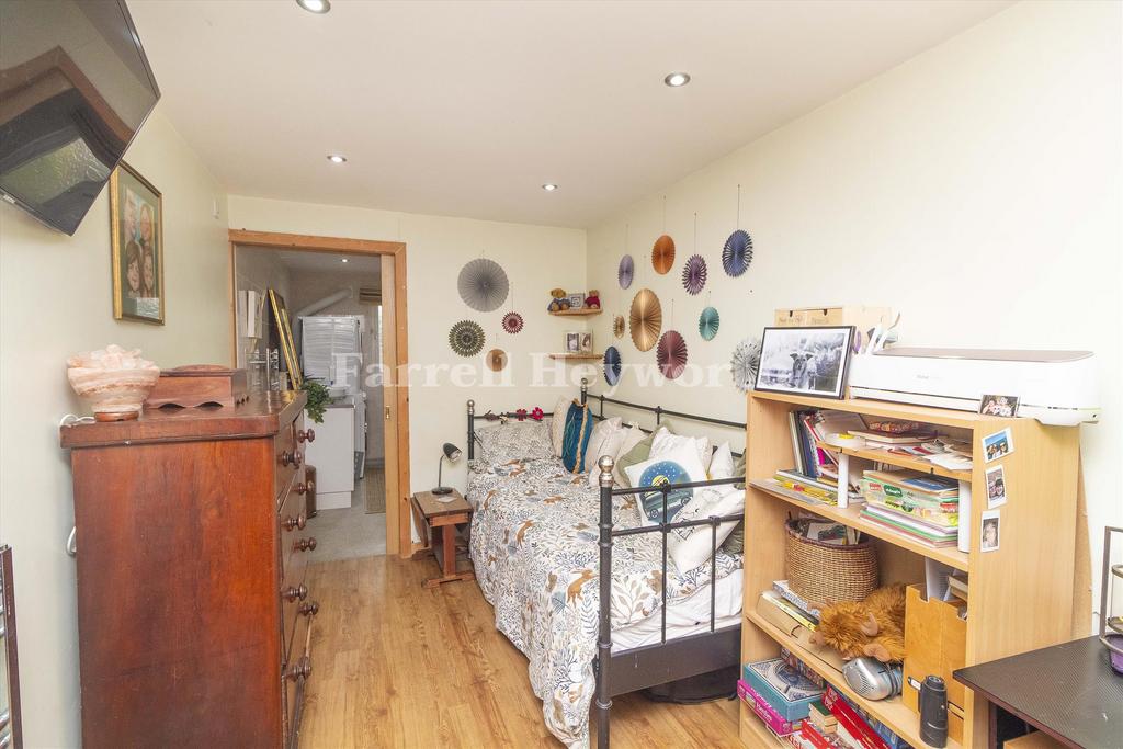 Bedroom 4 or office