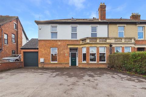 undefined, Hucclecote Road, Gloucester, Gloucestershire, GL3