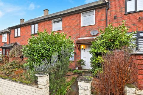 3 bedroom terraced house for sale - Lushes Road, Loughton