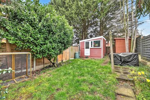 3 bedroom terraced house for sale, Lushes Road, Loughton
