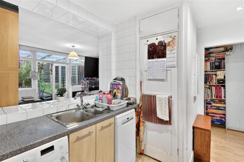 3 bedroom terraced house for sale, Lushes Road, Loughton