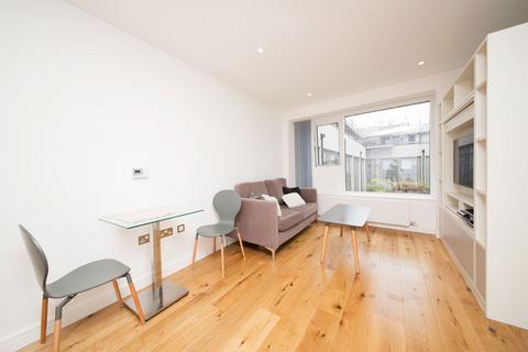 undefined, Lampton Road, Hounslow TW3