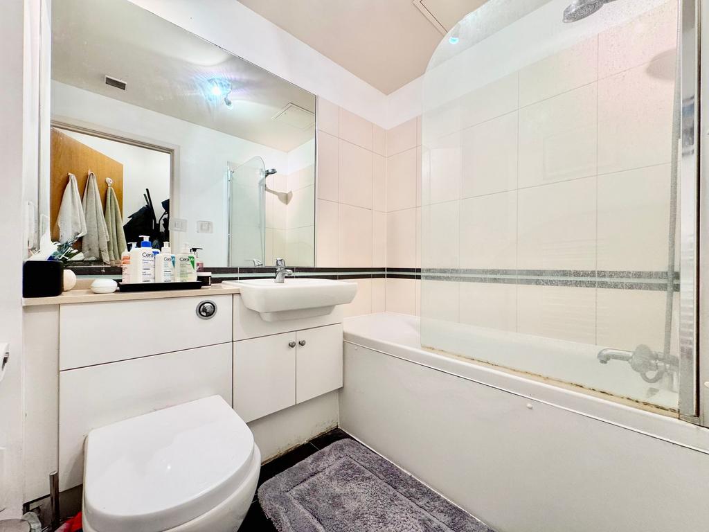 Family bathroom