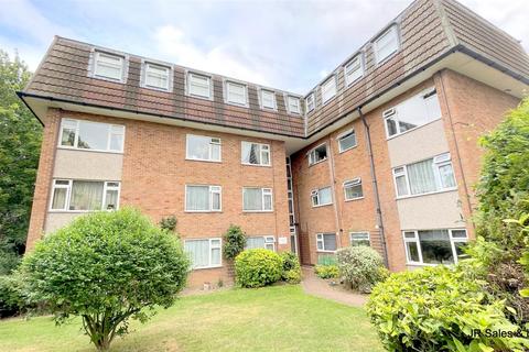 1 bedroom flat for sale, Lambs Close, Cuffley
