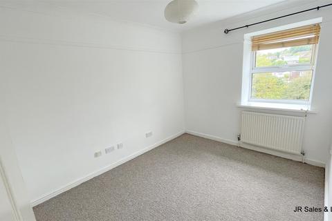 1 bedroom flat for sale, Lambs Close, Cuffley