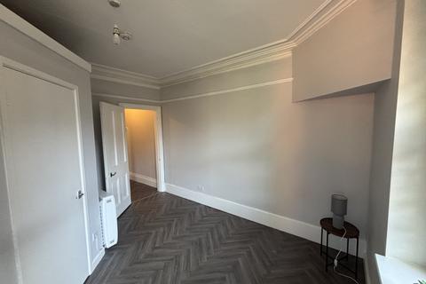 1 bedroom flat to rent, Chestnut Grove, Nottingham, NG3