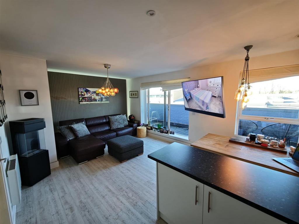 Lounge Kitchen