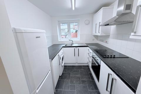 1 bedroom flat to rent, Trivett Square, Nottingham, NG1