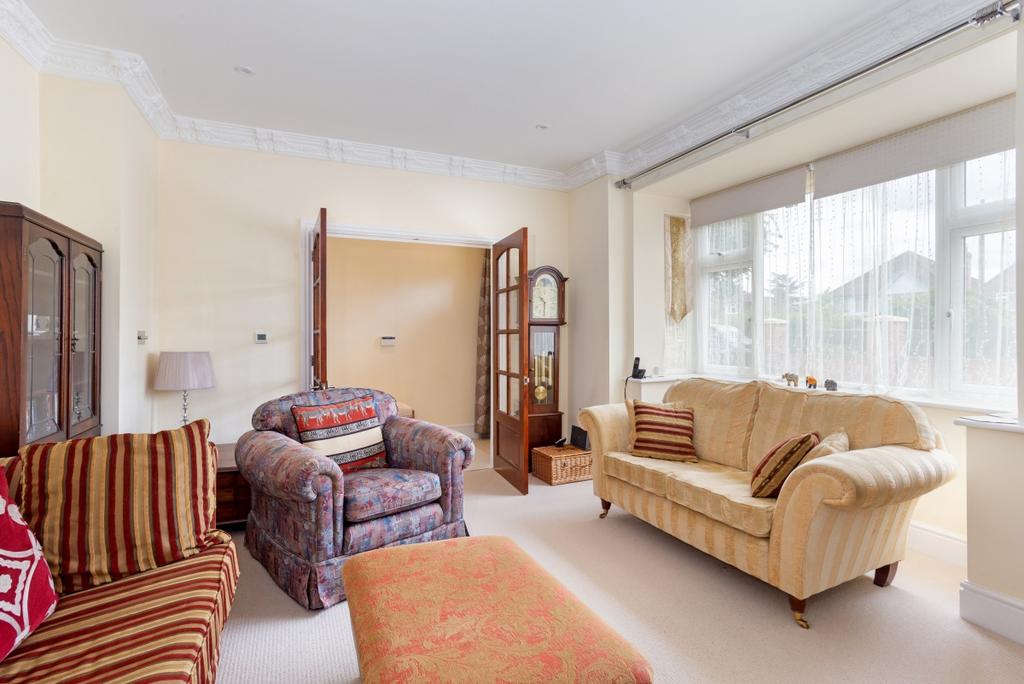 67 Wycombe Road 3...