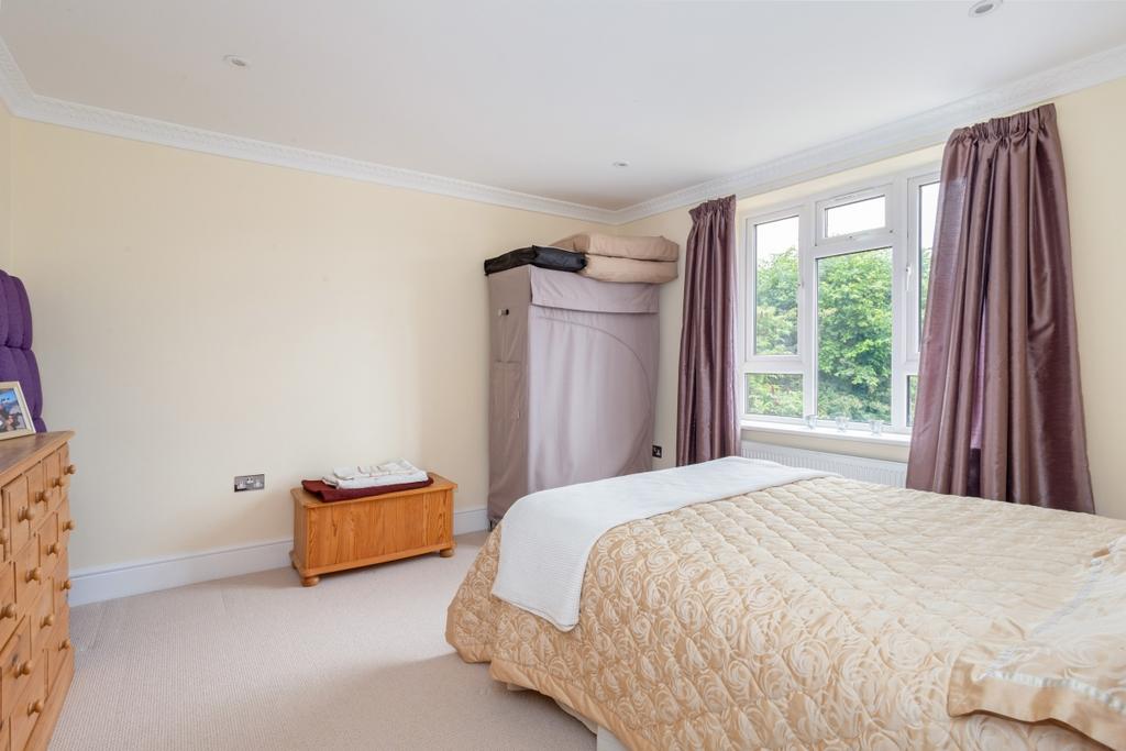 67 Wycombe Road 3...