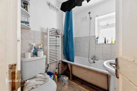 1 bedroom flat for sale, Longley Road, London