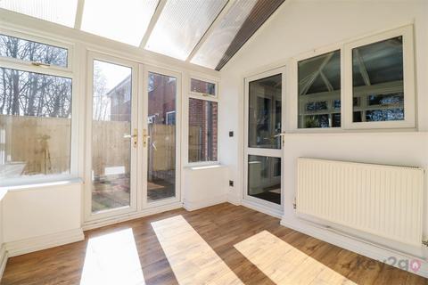 2 bedroom semi-detached house for sale, Oakworth Close, Halfway, Sheffield, S20