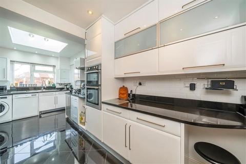 4 bedroom house for sale, Wricklemarsh Road, London SE3