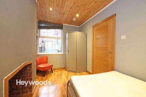1 bedroom property to rent, Victoria Street, Basford, ST4