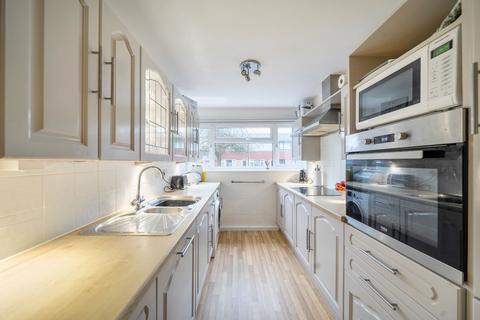 2 bedroom terraced house for sale, Ryelands Close, Caterham CR3