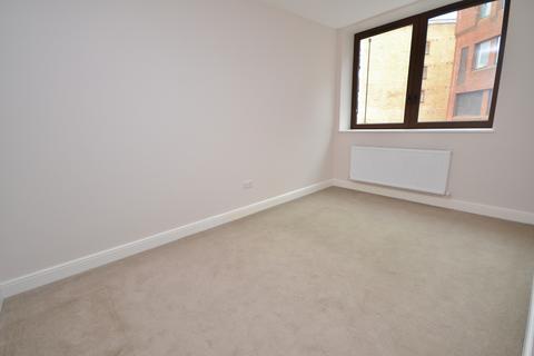 2 bedroom flat to rent, East Barnet Road, Barnet EN4