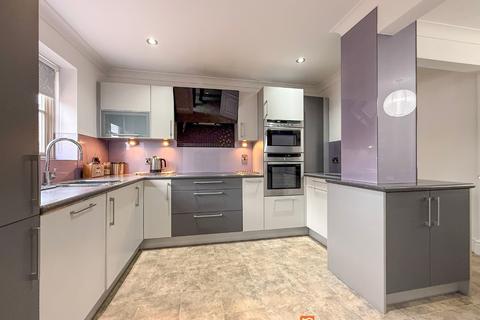 4 bedroom detached house for sale, Main Street, 7 NG23
