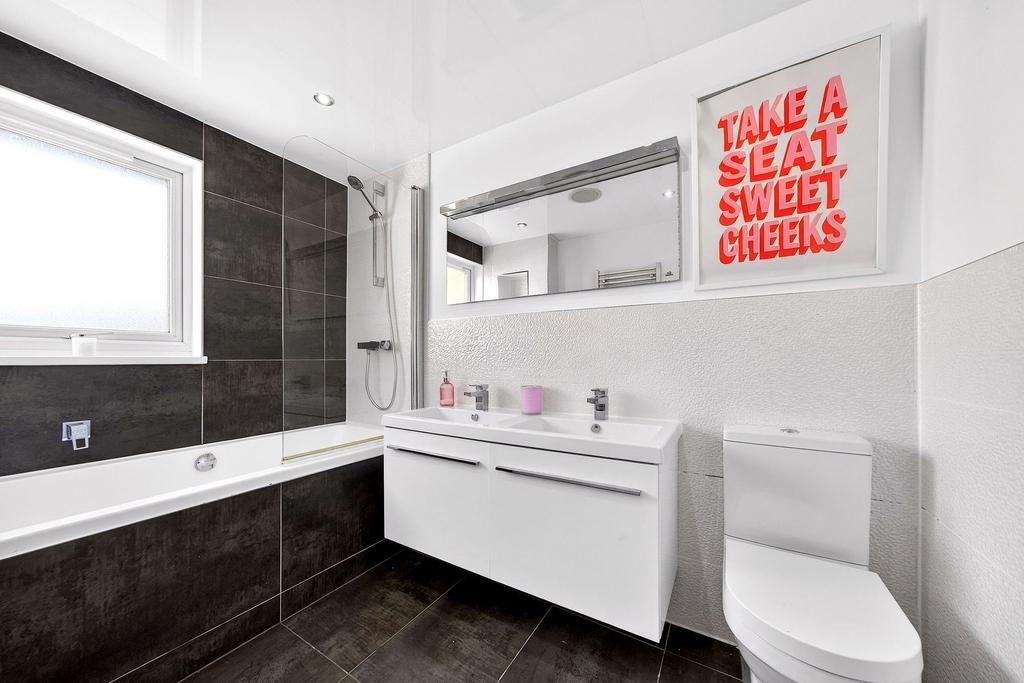 Family bathroom