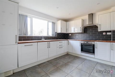 4 bedroom semi-detached house for sale, Oakworth Close, Halfway, Sheffield, S20