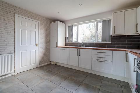 undefined, Oakworth Close, Halfway, Sheffield, S20