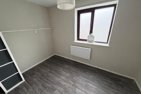 1 bedroom flat to rent, Oriel Road, Bootle, L20