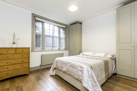 2 bedroom flat to rent, Queen's Club Gardens, London W14