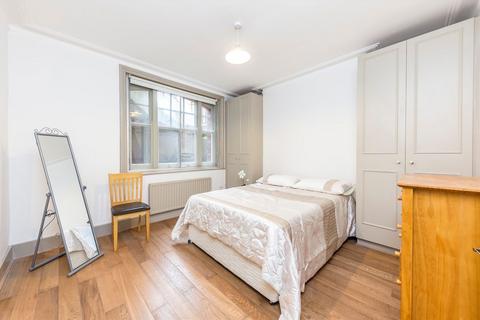 2 bedroom flat to rent, Queen's Club Gardens, London W14