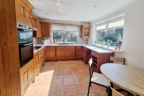 undefined, St Peters Close, Henley, IP6