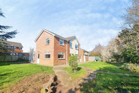 undefined, St Peters Close, Henley, IP6