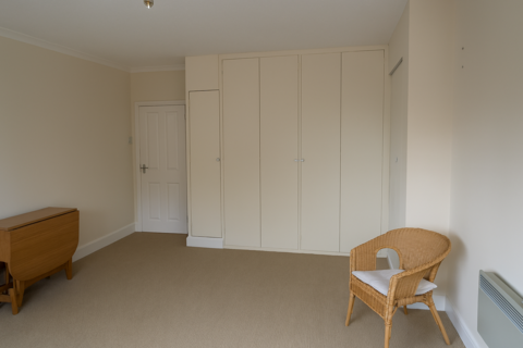 undefined, Studio flat in Westbrook Court