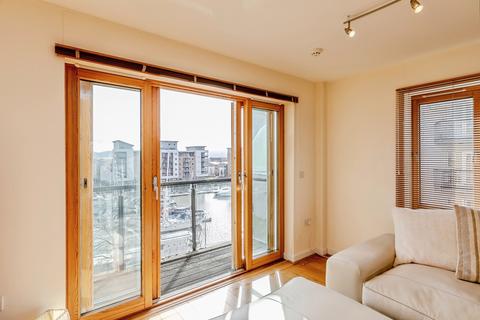 2 bedroom flat for sale, Lockside, BRISTOL, Avon, BS20